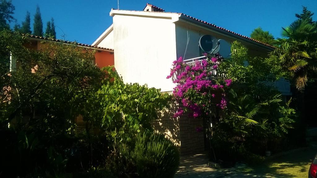Pletikos Apartment