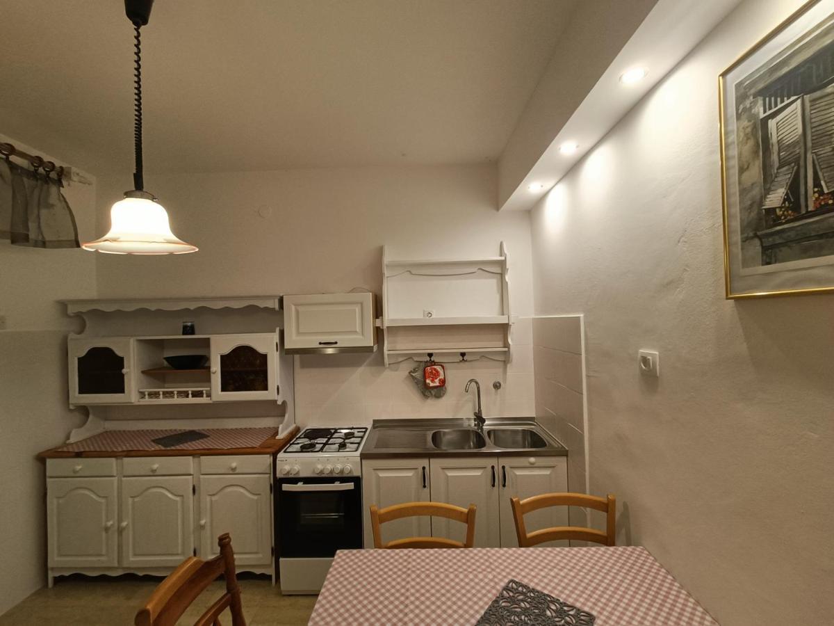 Pletikos Apartment